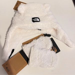 Northface Baby hat and mittens